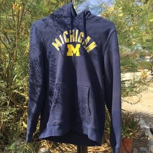 Mighigan University hoodie size medium